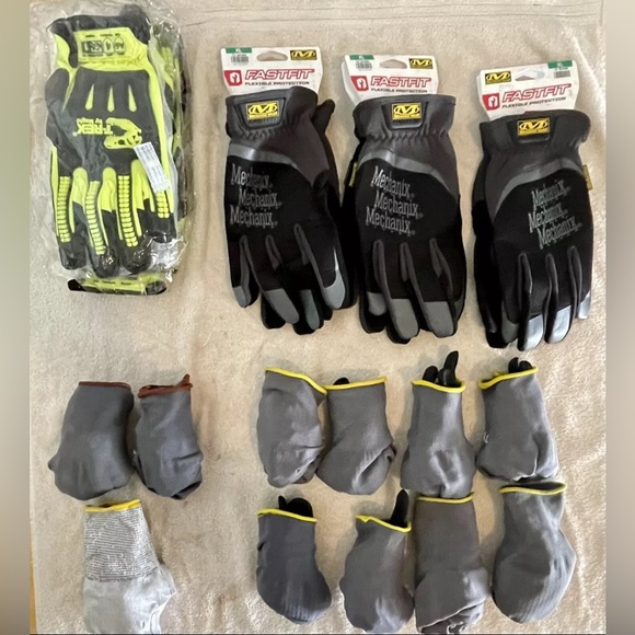 Work Gloves (Mechanix, Maxi Flex, TRex) Lot (XL, L). - Picture 1 of 6